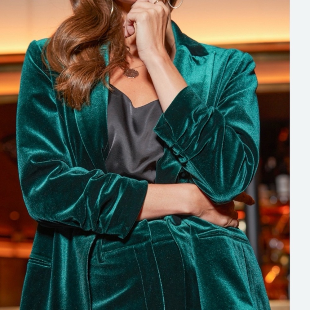 Avara Emerald Green  Luxury Velvet Tuxedo Blazer
